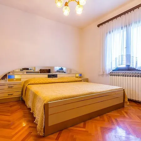 Busletta * Ližnjan